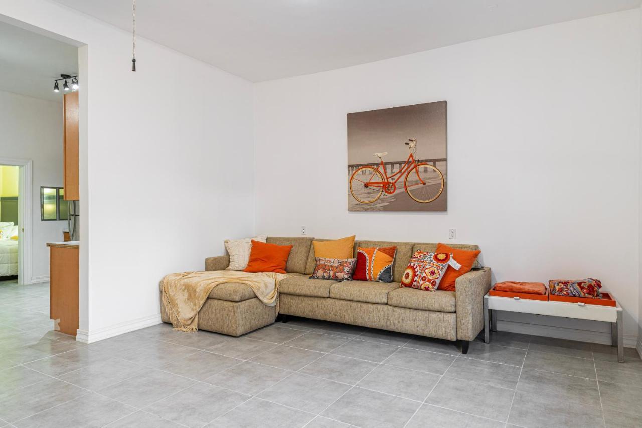 2 Br/ 1 Ba Home, Sleeps 10, 1 Min Walk To Rosarito Beach Exterior foto